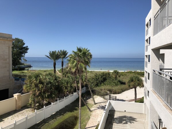 Vue sur la plage ou l’océan