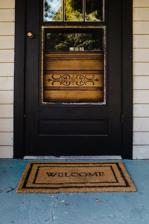 Cottage - Porch