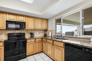 Kitchen with Full Size Appliances