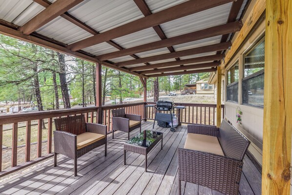 Ruidoso Vacation Rental | 3BR | 2BA | 1,300 Sq Ft | Stairs Required