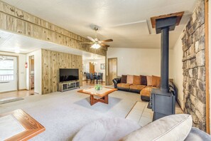 Living Room | Single-Story House
