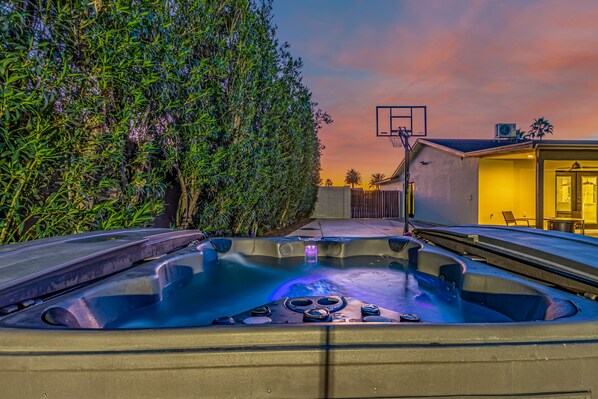 Very private backyard w/pool,spa & games