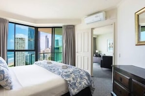 Air con in the bedroom with skyline views