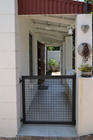 Wheelchair accessible entrance