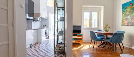 View to kitchen and living room area