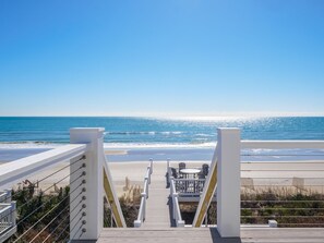 Top Floor Deck/ Beach Access