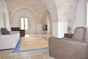 Außenseite Ferienhaus [Sommer]