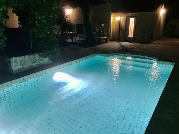 Piscine privée éclairage 