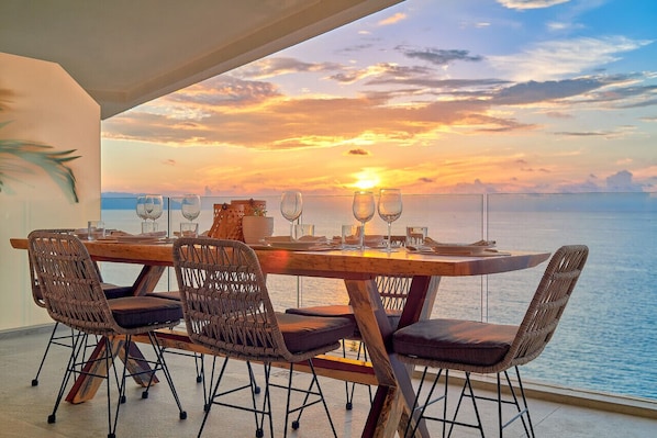 Ocean Front Patio Dining