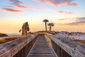 Only 250 steps to the Public Beach!