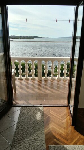 Balcony entrance