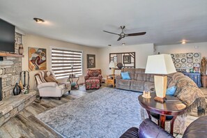 Living Room | Smart TV