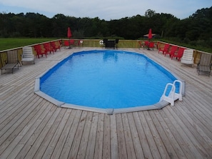 Pool (Outdoor)