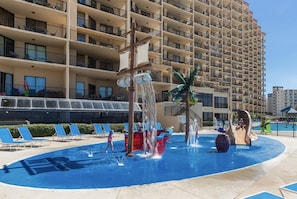 Phoenix V 1413, 2 Bedroom/2 Bathroom. Sleeps 8. Managed by Island Rentals
