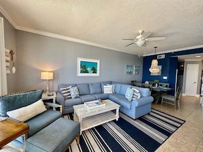Phoenix V 1413, 2 Bedroom/2 Bathroom. Sleeps 8. Managed by Island Rentals