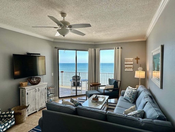 Phoenix V 1413, 2 Bedroom/2 Bathroom. Sleeps 8. Managed by Island Rentals