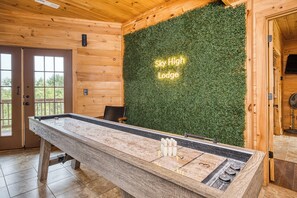 Play in a game room w/ pool, ping pong, shuffleboard, darts, smart TV and more!