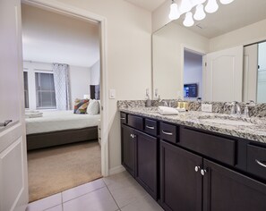 Ensuite Vanity 2