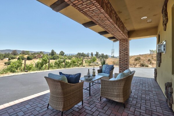 Beautiful Vineyard Views from Bella Casa Di Vino Villa