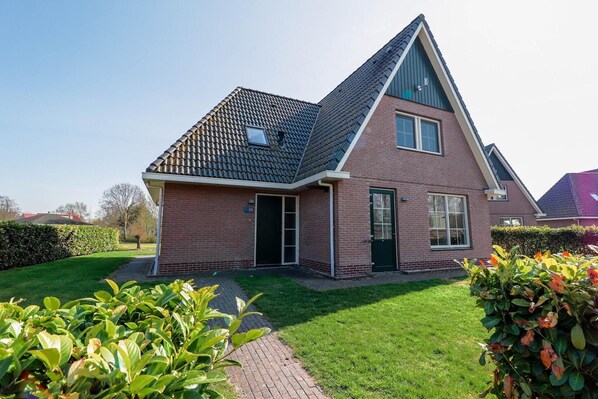 Holiday Home Exterior [summer]