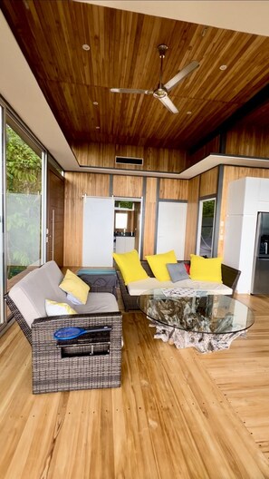 Livingroom from the front