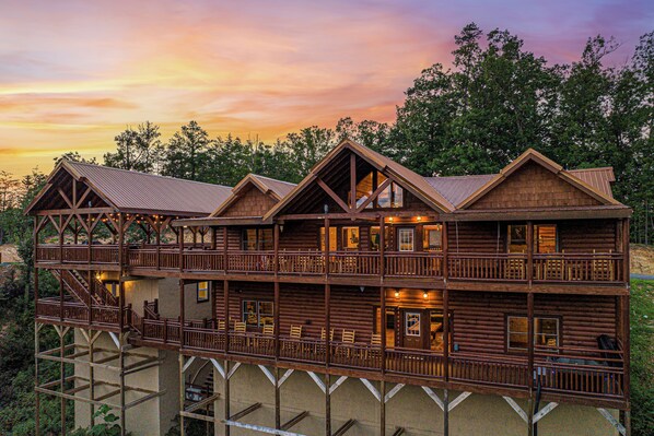Our vacation home was made for comfort and space. Have your family reunion, chruch retreat, anniversary or even a small wedding.