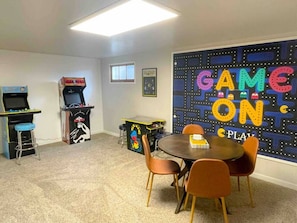 Spielezimmer