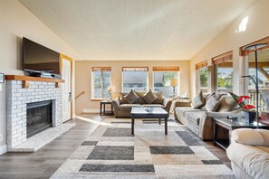 Upstairs Living Room at Sea Salt