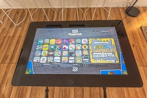 Infinity Game Table