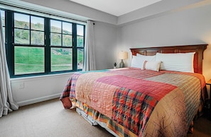 Large MBR with king mattress and an en suite bathroom