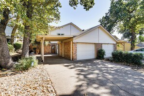 Parking | Garage (1 Vehicle) | Carport (1 Vehicle) | Driveway (2 Vehicles)