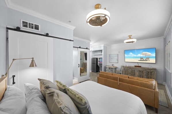 Queen bedroom
