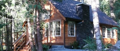 Enjoy the Sound of Copper Creek and the Solitude that Muir Cabin Offers