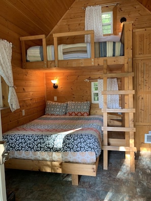 Queen with Upper Twin Bunk