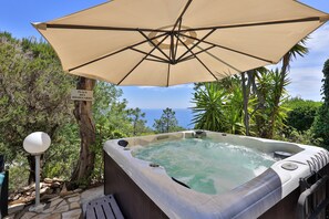 -img.tag.whirlpool-