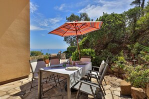 -img.tag.terrace-