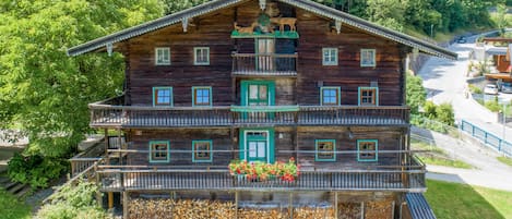 Extérieur maison de vacances [été]