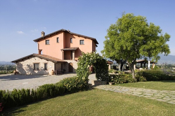 Holiday Home Exterior [summer]