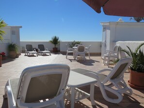 Large private roof terrace with BBQ 
