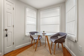 Seating area with first floor bay windows