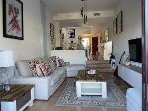 Split level comfortable and modern lounge/dining room 