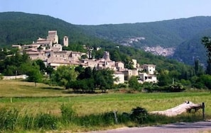 Village Le Poët-Laval
