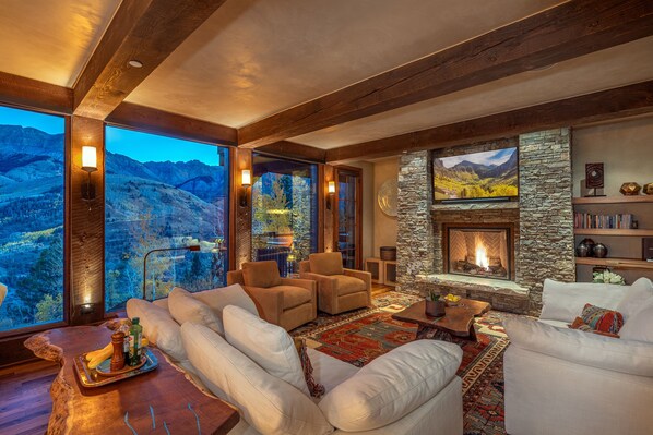 2.0-see-forever-121-telluride-living-room1-edit