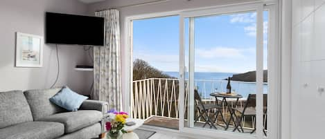 Freshwater East sea views apartment