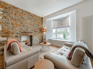 Open plan living space | Sandy View - Harbour Heights, Saundersfoot