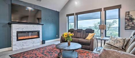 Austin Vacation Rental | 3BR | 3BA | Step-Free Entry | 2,800 Sq Ft