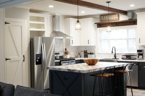 Full Kitchen