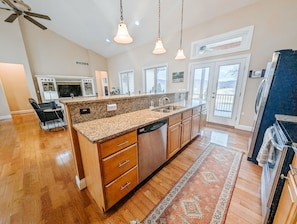 Fully loaded kitchen!