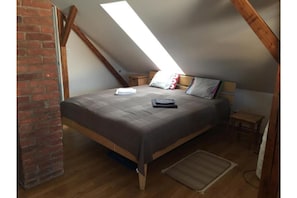 extra large bed 