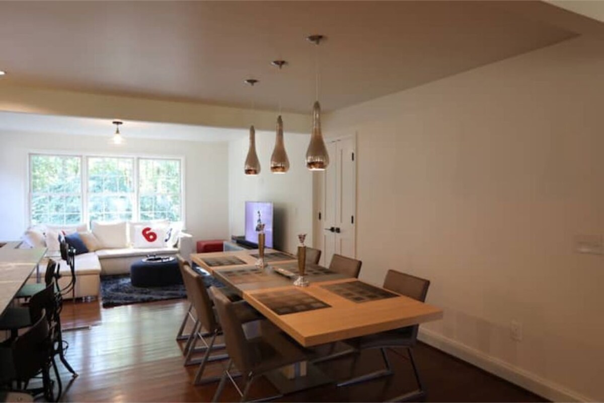 Modern Home on Middleburg Equestrian Farm
